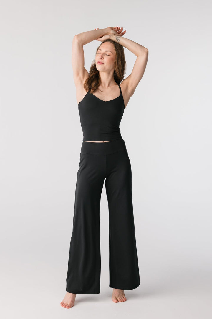 JADA STRAIGHT LEG PANTS SVARTAR - Ethic