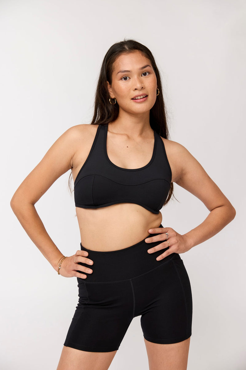 CONNIE CURVED TOPPUR SVARTUR