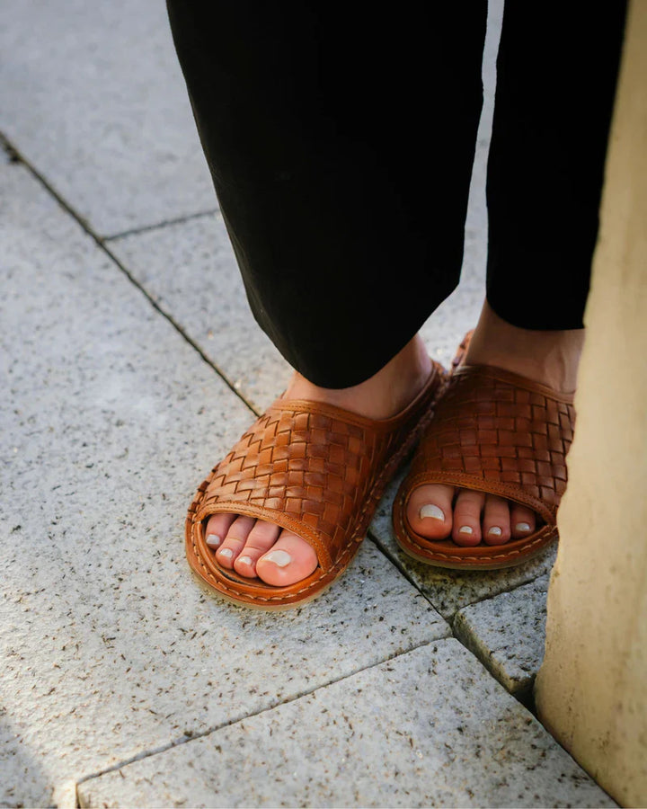 SAINT TROPEZ LEATHER COGNAC WOVEN - Ethic