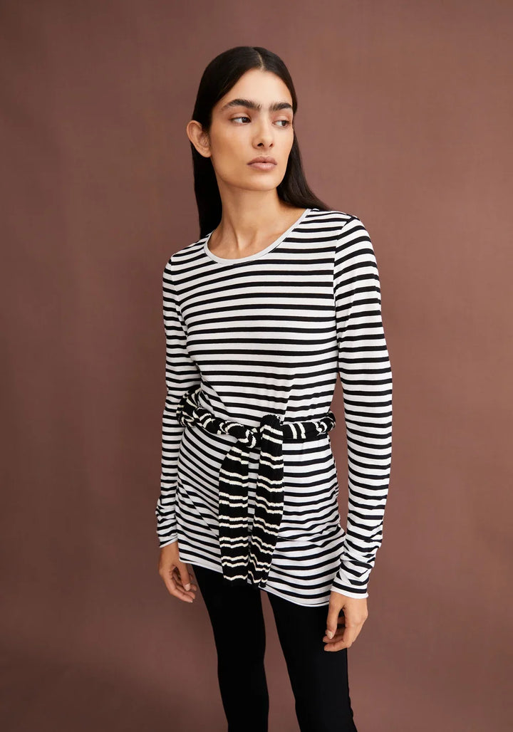 EINIAARA SOFT BOLUR RÖNDÓTTUR WITHE/BLACK