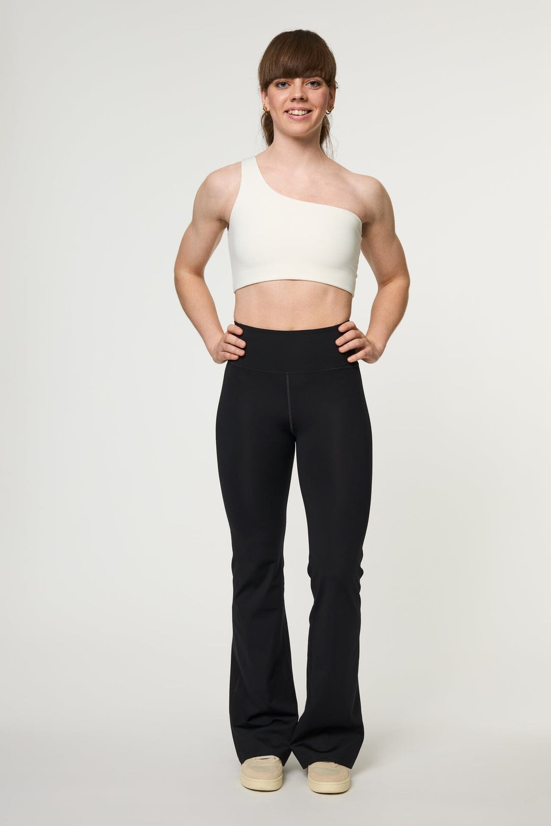 COMPRESSIVE FLARE LEGGINGS SVARTAR - Ethic