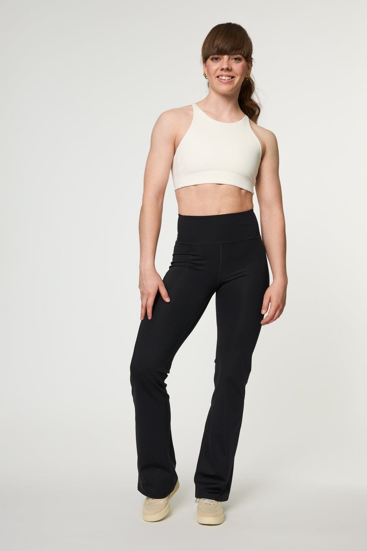 COMPRESSIVE FLARE LEGGINGS SVARTAR - Ethic