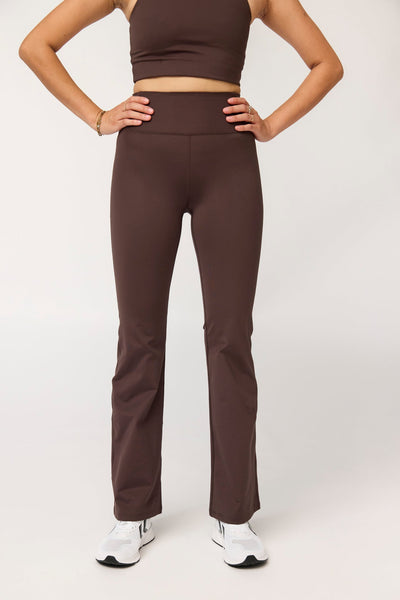 COMPRESSIVE FLARE LEGGINGS DRIFTWOOD