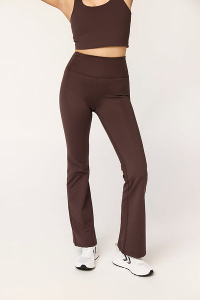 COMPRESSIVE FLARE LEGGINGS DRIFTWOOD