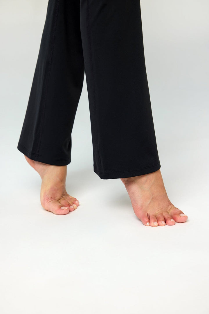 FLOAT FLARE LEGGINGS SVARTAR