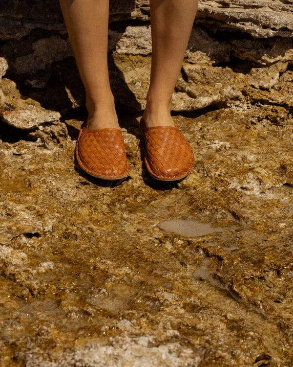 ROMA WOVEN LEATHER COGNAC BROWN - Ethic