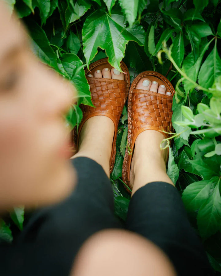 SAINT TROPEZ LEATHER COGNAC WOVEN - Ethic