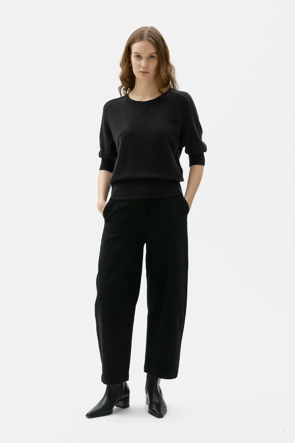 NONA CURVED TROUSERS LÍFRÆN BÓMULL &amp; CASHMERE SVARTAR