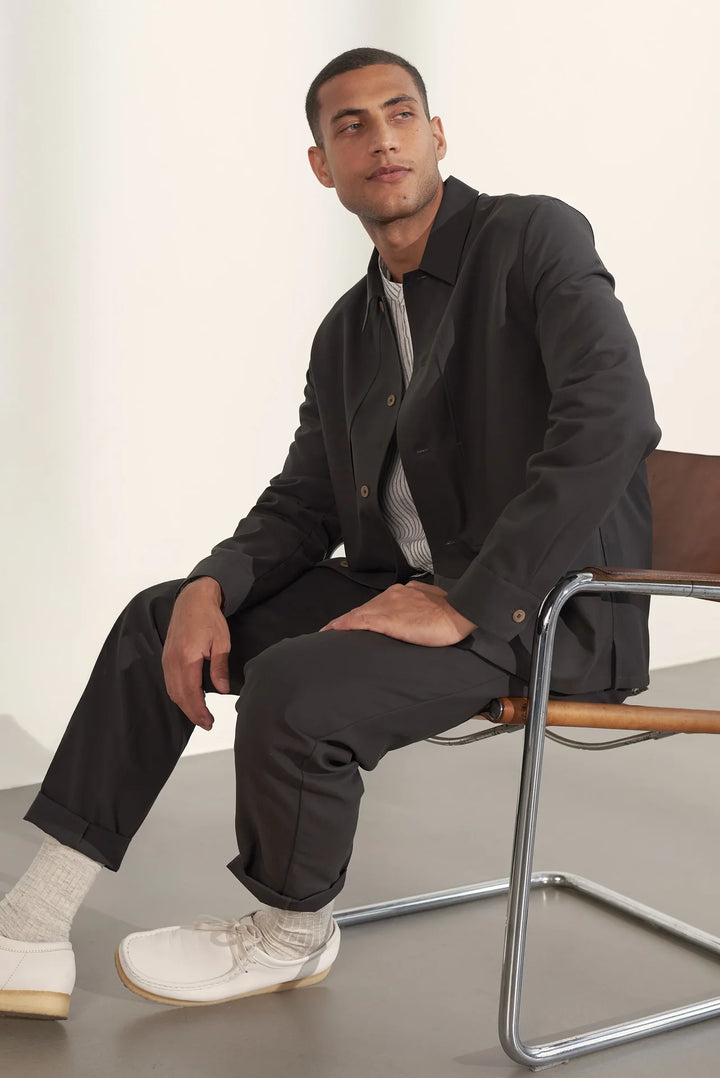 OWE JAKKASKYRTA ÚR TENCEL - GRAPHITE BROWN - Ethic