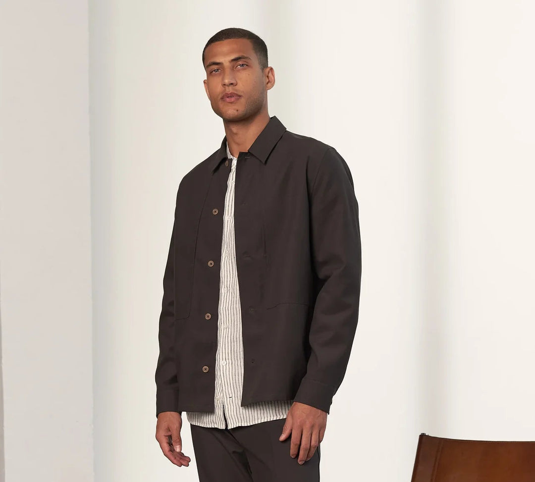 OWE JAKKASKYRTA ÚR TENCEL - GRAPHITE BROWN - Ethic