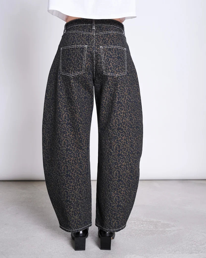 BARREL LEG GALLABUXUR FAYA DARK LEO PRINT